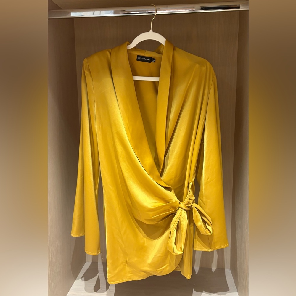 PrettyLittleThing Mustard Satin Blazer Dress